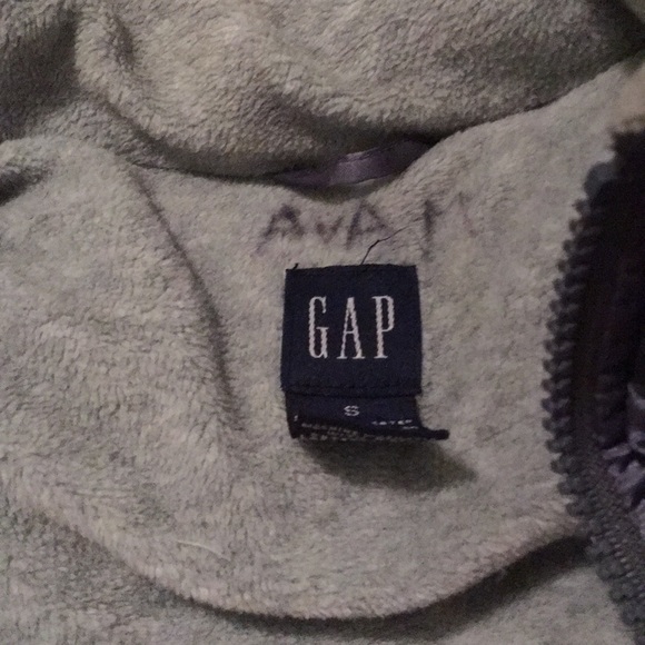 Gap kids gray adorable vest! - Picture 2 of 2